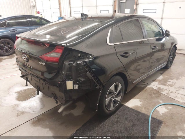 2017 HYUNDAI IONIQ HYBRID KMHC75LC6HU057265 Photo 3