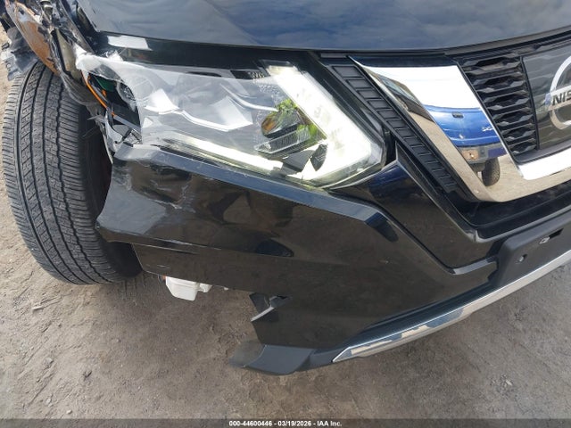 5N1AT2MV6HC757021 Nissan Rogue Sl