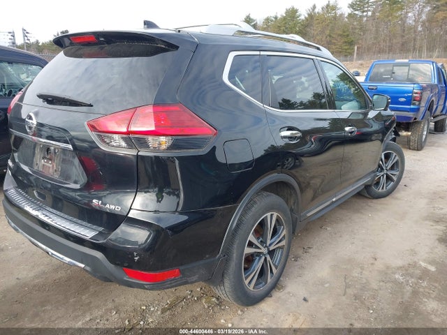 5N1AT2MV6HC757021 Nissan Rogue Sl