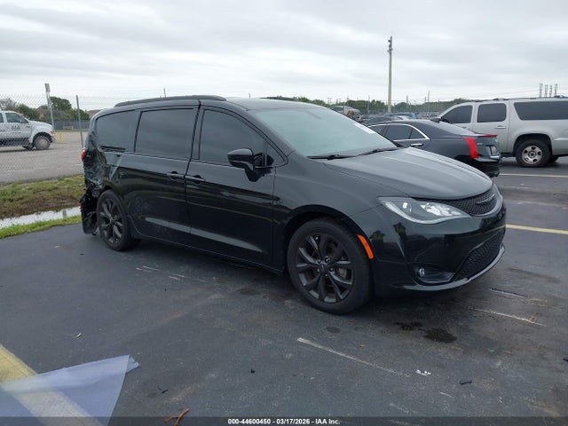 2018 CHRYSLER PACIFICA 2C4RC1EG5JR338592