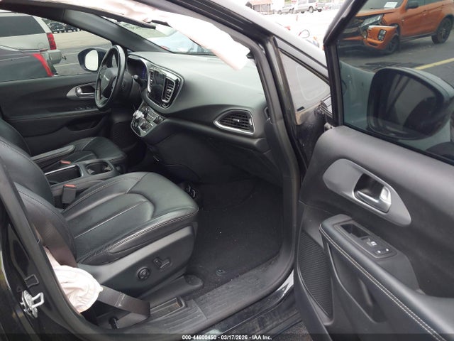 2018 CHRYSLER PACIFICA 2C4RC1EG5JR338592 Photo 4