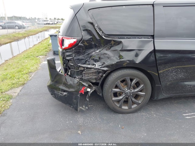 2018 CHRYSLER PACIFICA 2C4RC1EG5JR338592 Photo 5