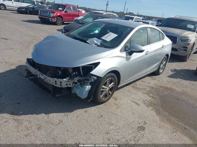 2018 CHEVROLET CRUZE 1G1BE5SM4J7145826 Photo 1