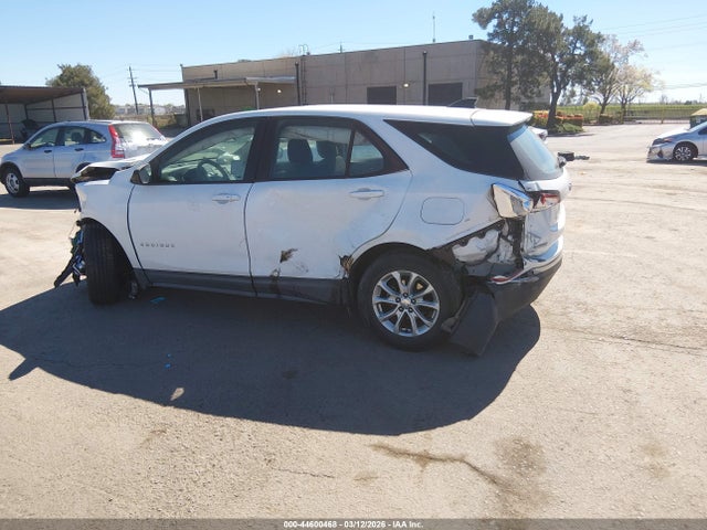 Chevrolet EQUINOX LS 2018 3GNAXHEVXJS581771 Image 17