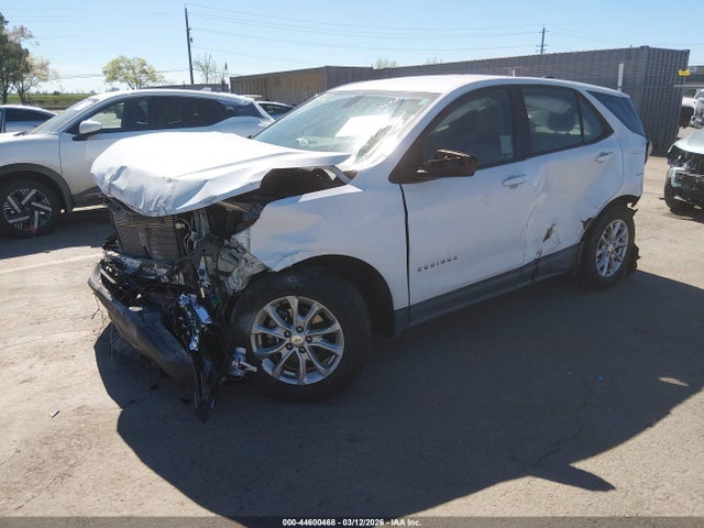 Chevrolet EQUINOX LS 2018 3GNAXHEVXJS581771 Image 2
