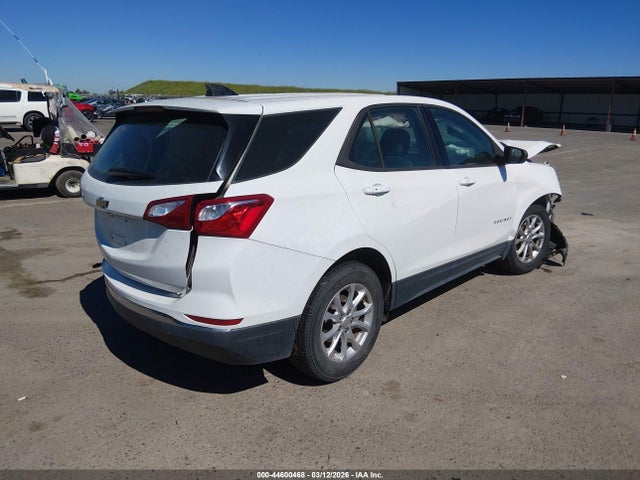 Chevrolet EQUINOX LS 2018 3GNAXHEVXJS581771 Image 4