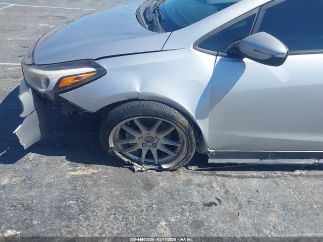 KNAFK5A83H5680736 KIA FORTE LX