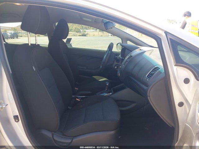 KNAFK5A83H5680736 KIA FORTE LX
