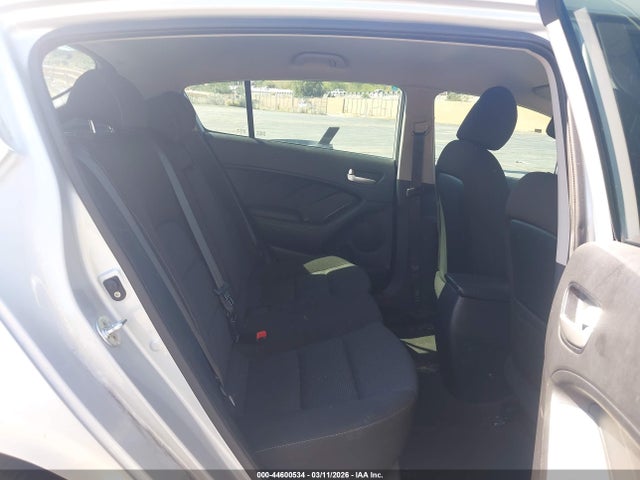 KNAFK5A83H5680736 KIA FORTE LX