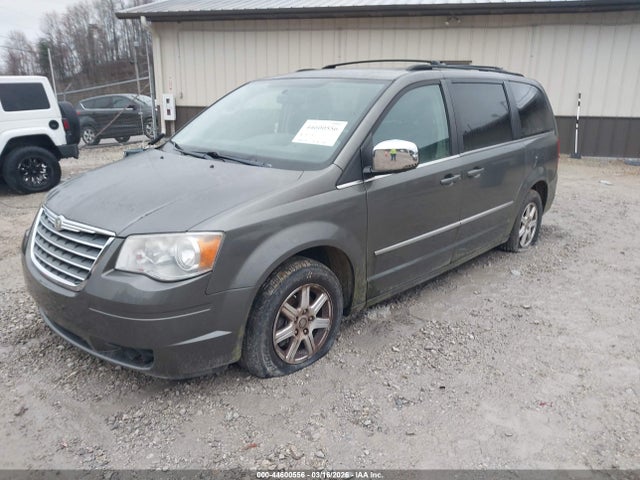 2010 Chrysler Town & Country Touring მანქანა იყიდება აუქციონზე, vin: 2A4RR5D10AR415446, აუქციონის ნომერი: 44600556