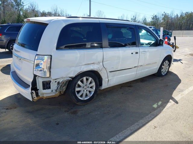2016 Chrysler Town & Country Touring მანქანა იყიდება აუქციონზე, vin: 2C4RC1BG1GR287881, აუქციონის ნომერი: 44600600