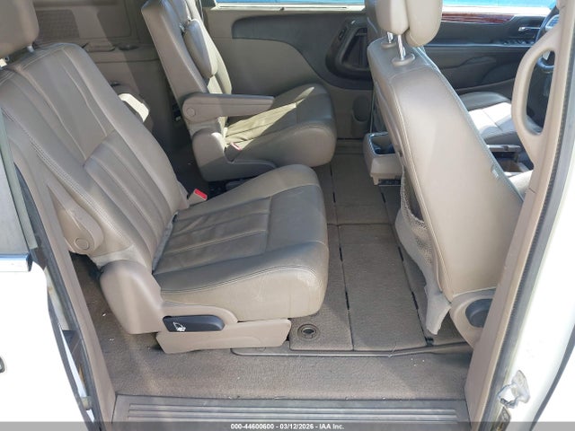 2016 Chrysler Town & Country Touring მანქანა იყიდება აუქციონზე, vin: 2C4RC1BG1GR287881, აუქციონის ნომერი: 44600600