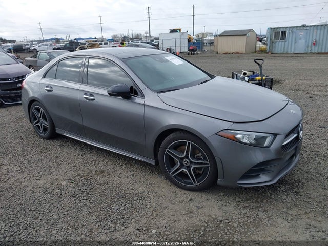 2019 MERCEDES-BENZ A 220 WDD3G4EB5KW001998