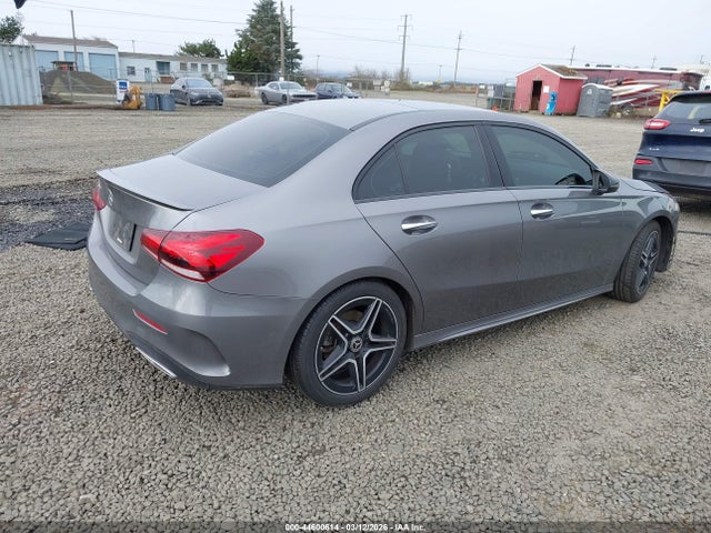 2019 MERCEDES-BENZ A 220 WDD3G4EB5KW001998 Photo 3