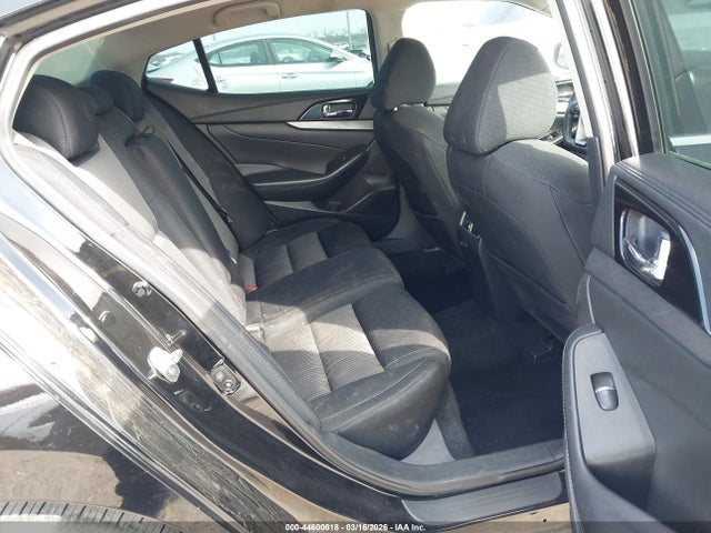 44600618 :رقم المزاد ، 1N4AA6AP1HC450658 vin ، 2017 Nissan Maxima 3.5 S مزاد بيع