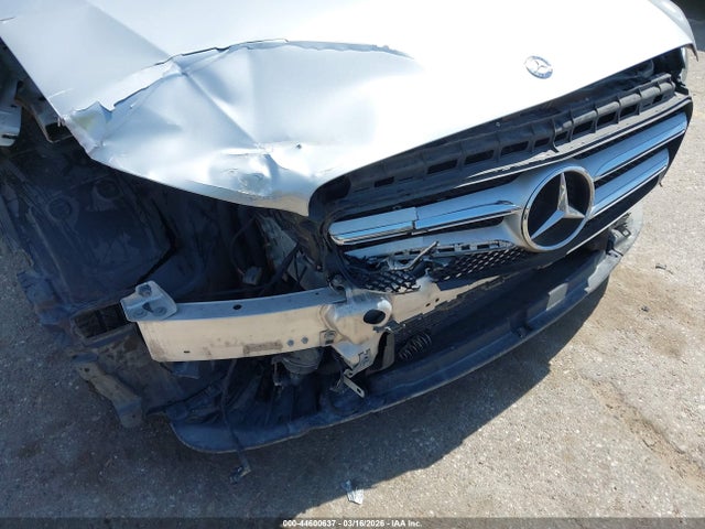 44600637 :رقم المزاد ، WDDZF4JB6HA029947 vin ، 2017 Mercedes-benz E 300 مزاد بيع