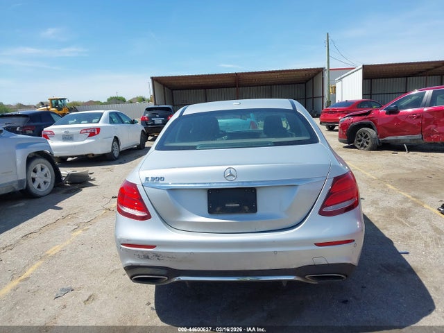 44600637 :رقم المزاد ، WDDZF4JB6HA029947 vin ، 2017 Mercedes-benz E 300 مزاد بيع