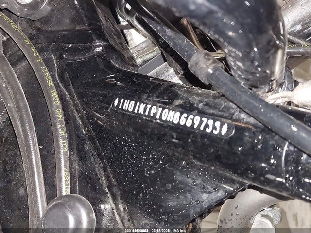 Harley-Davidson FLTRXS 2021 1HD1KTP10MB669733 Image 10