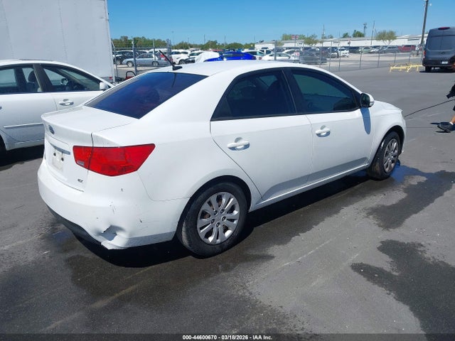 2013 KIA FORTE KNAFU4A20D5732771 Photo 3
