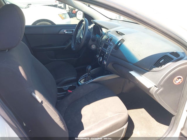 2013 KIA FORTE KNAFU4A20D5732771 Photo 4