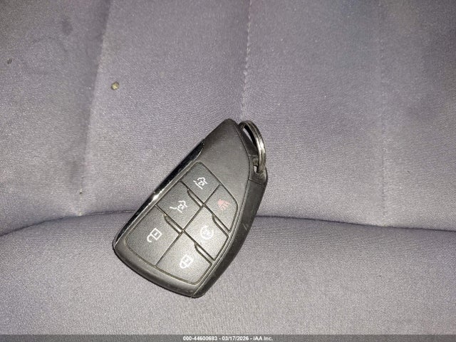44600683 :رقم المزاد ، 1GKS2GKD9MR359879 vin ، 2021 Gmc Yukon Xl 4wd Slt مزاد بيع