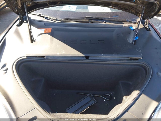 Продаж на аукціоні авто 2018 Tesla Model S 100d/75d/p100d, vin: 5YJSA1E23JF276553, номер лоту: 44600686