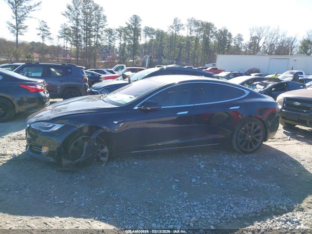 Продаж на аукціоні авто 2018 Tesla Model S 100d/75d/p100d, vin: 5YJSA1E23JF276553, номер лоту: 44600686