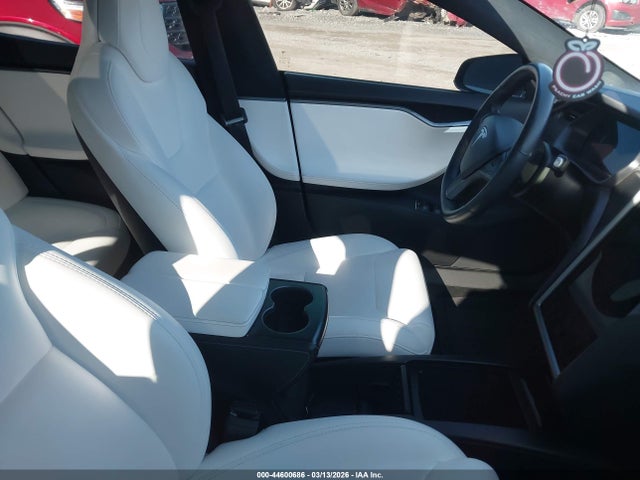 Продаж на аукціоні авто 2018 Tesla Model S 100d/75d/p100d, vin: 5YJSA1E23JF276553, номер лоту: 44600686