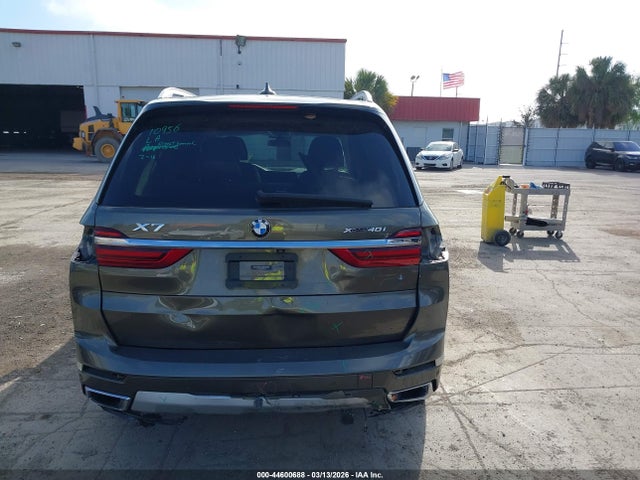 2021 BMW X7 5UXCW2C08M9D77567 Photo 5