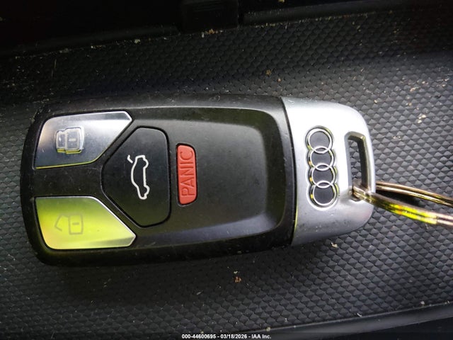 Продаж на аукціоні авто 2018 Audi Q5 2.0t Premium, vin: WA1BNAFY3J2019901, номер лоту: 44600695