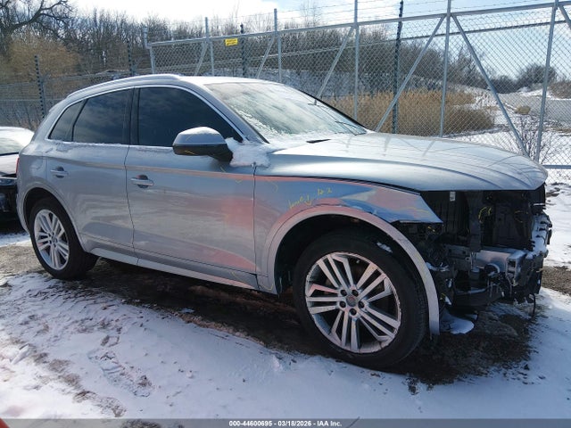Продаж на аукціоні авто 2018 Audi Q5 2.0t Premium, vin: WA1BNAFY3J2019901, номер лоту: 44600695