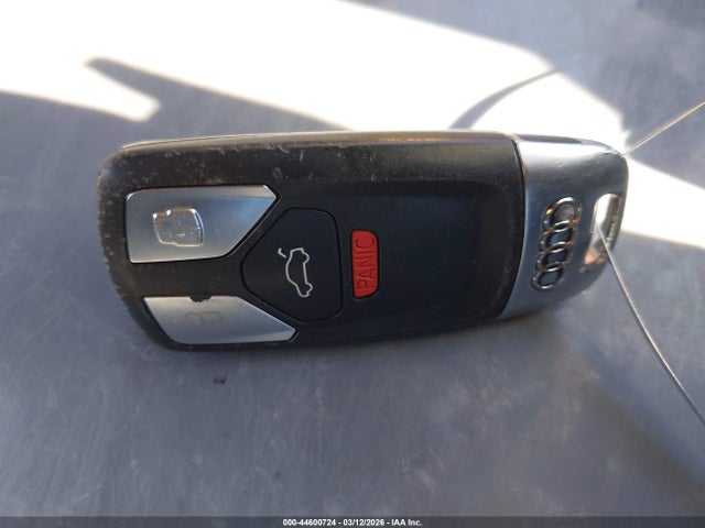 2017 Audi A4 2.0t Premium მანქანა იყიდება აუქციონზე, vin: WAUENAF43HN040124, აუქციონის ნომერი: 44600724
