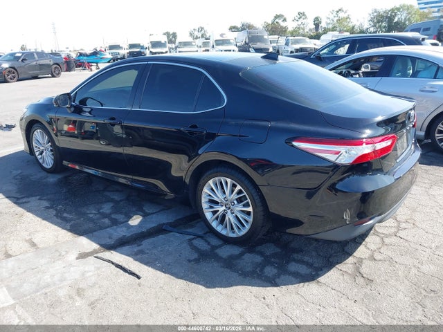 Aukcja sprzedaży 2018 Toyota Camry Xle V6, vin: 4T1BZ1HK1JU005840, numer aukcji: 44600742