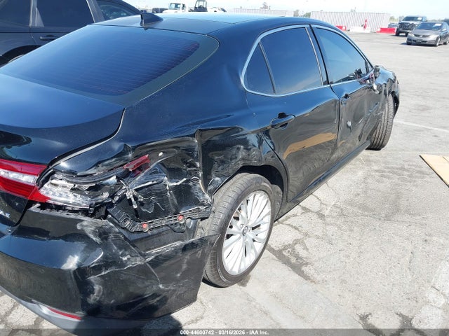Aukcja sprzedaży 2018 Toyota Camry Xle V6, vin: 4T1BZ1HK1JU005840, numer aukcji: 44600742