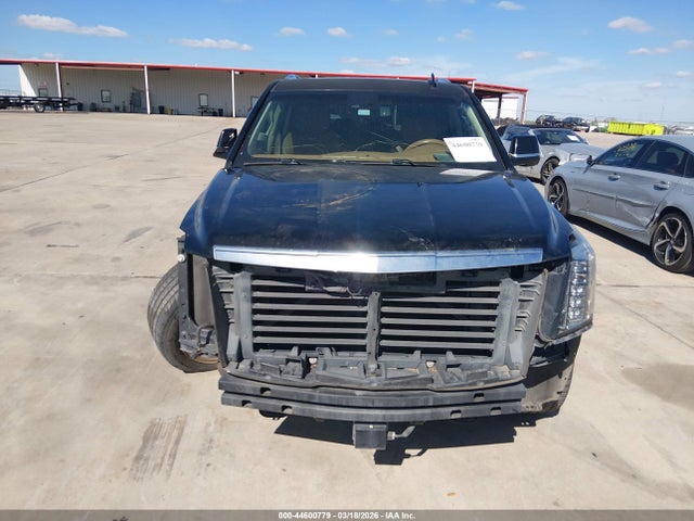 2015 Cadillac Escalade Platinum მანქანა იყიდება აუქციონზე, vin: 1GYS4PKJ3FR604328, აუქციონის ნომერი: 44600779