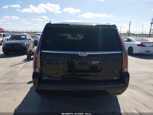 2015 Cadillac Escalade Platinum მანქანა იყიდება აუქციონზე, vin: 1GYS4PKJ3FR604328, აუქციონის ნომერი: 44600779