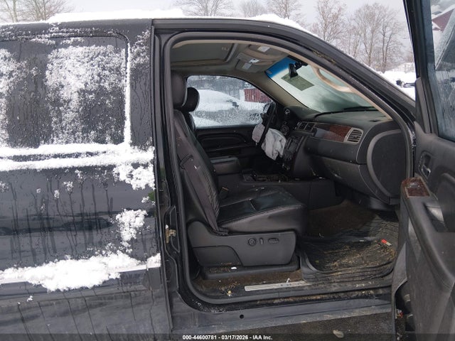 44600781 :رقم المزاد ، 3GTP2XE23BG217892 vin ، 2011 Gmc Sierra 1500 Denali مزاد بيع