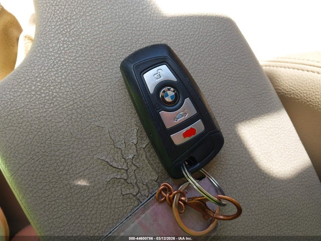 2016 BMW 320I WBA8A9C51GK616636 Photo 10