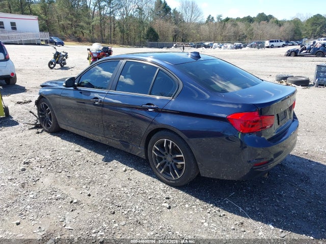 2016 BMW 320I WBA8A9C51GK616636 Photo 2