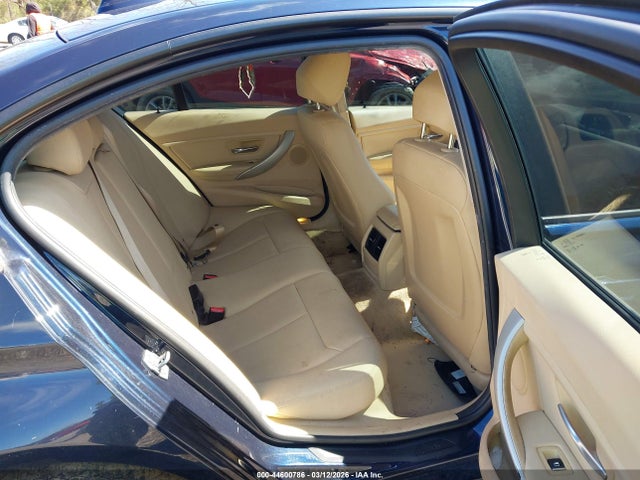 2016 BMW 320I WBA8A9C51GK616636 Photo 7