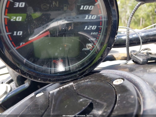 Victory Motorcycles Octane 2017 5VPFTB003H3002690 Image 7