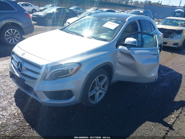 44600843 :رقم المزاد ، WDCTG4GB7GJ235162 vin ، 2016 Mercedes-benz Gla 250 4matic مزاد بيع