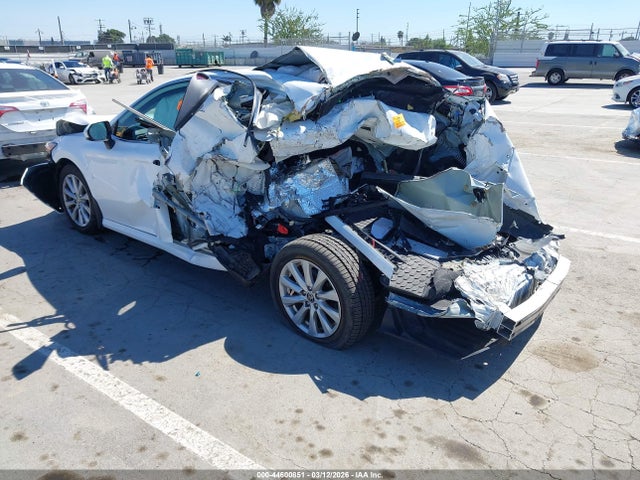 4T1C11AK1LU367949 Toyota CAMRY LE