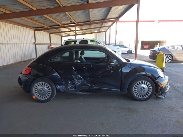 44600873 :رقم المزاد ، 3VWJX7AT8DM688766 vin ، 2013 Volkswagen Beetle 2.5l مزاد بيع