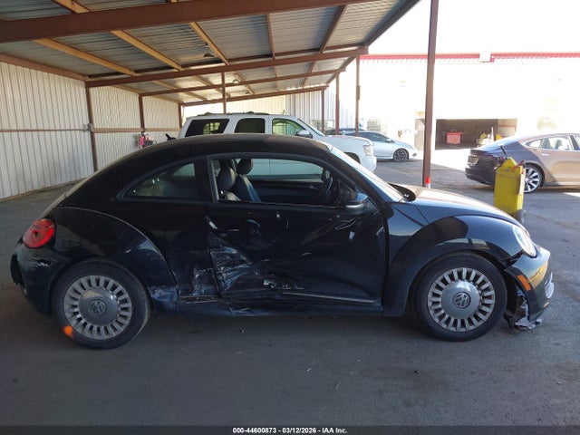 2013 VOLKSWAGEN BEETLE 3VWJX7AT8DM688766 Photo 5
