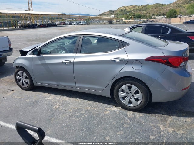 Hyundai ELANTRA SE 2016 5NPDH4AE8GH731008 Image 15