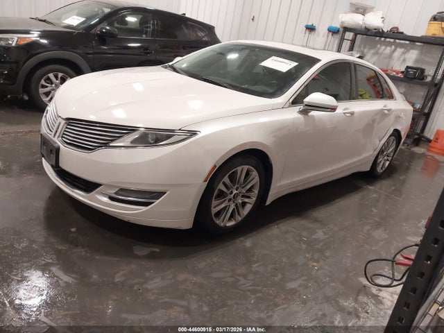 Lincoln MKZ 2014 3LN6L2GK4ER832741 Image 2