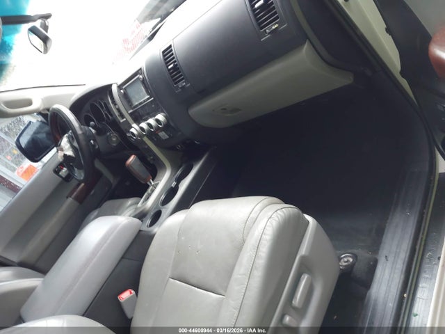 Auction sale of the 2015 Toyota Sequoia Platinum 5.7l V8, vin: 5TDDW5G10FS124819, lot number: 44600944