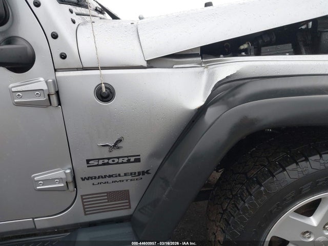 1C4BJWDG7JL924662 Jeep Wrangler Jk Unlimited Sport S 4x4