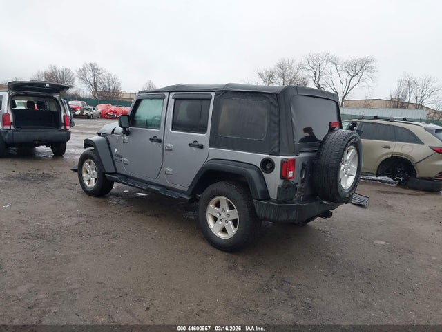 2018 JEEP WRANGLER JK UNLIMITED 1C4BJWDG7JL924662 Photo 2